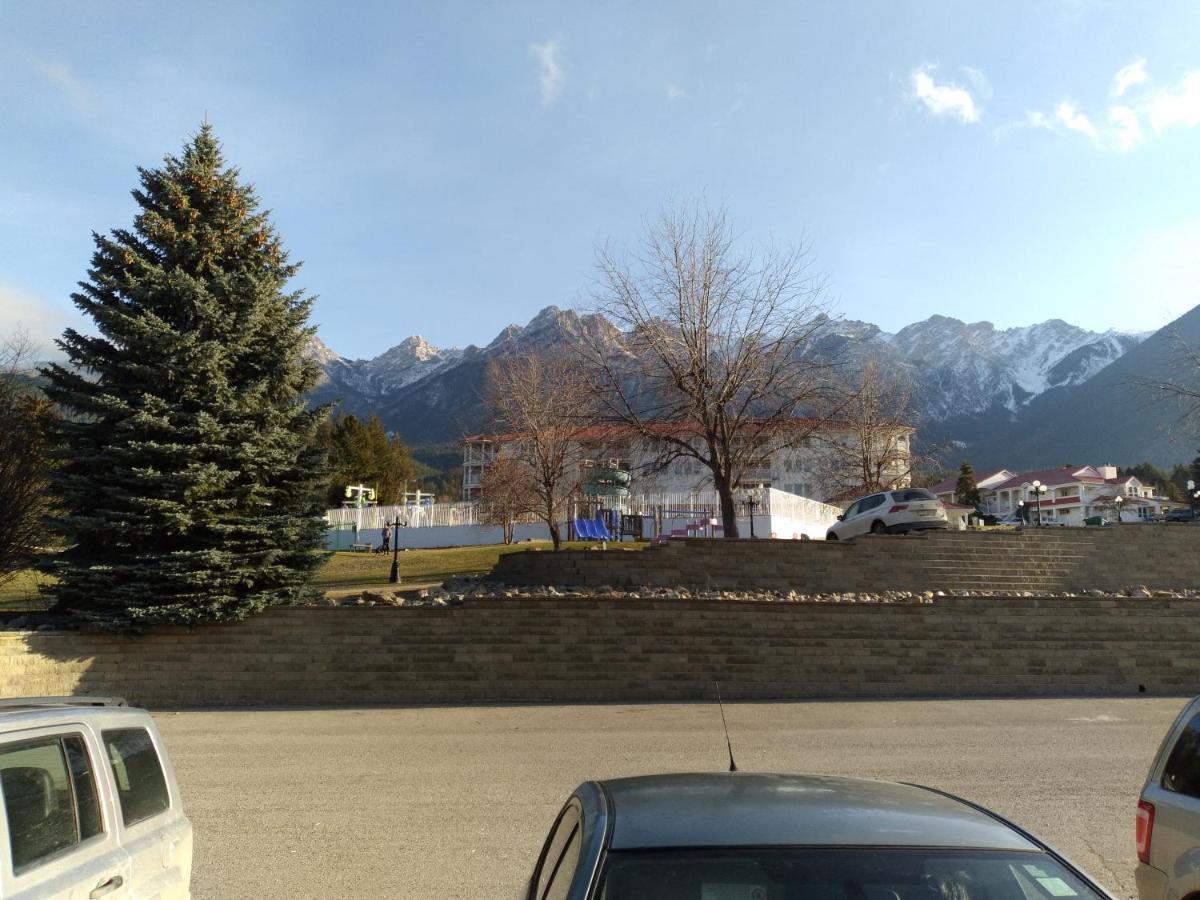Fairmont Mountain View Villas Фэрмонт-Хот-Спрингс Экстерьер фото