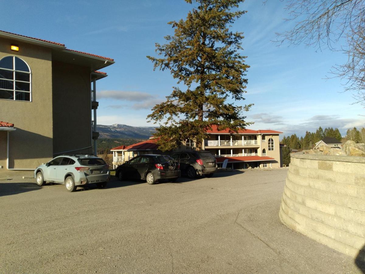 Fairmont Mountain View Villas Фэрмонт-Хот-Спрингс Экстерьер фото